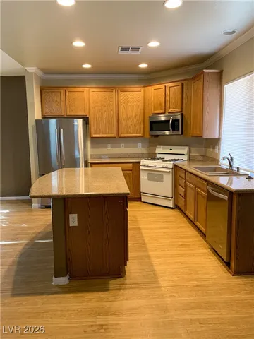 $2,145 | 6204 Lavender Cloud Place, Las Vegas, NV 89122