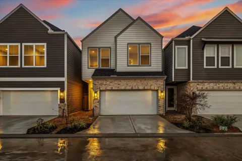 $304,700 | 11319 Stonework Grove Lane, Houston, TX 77076