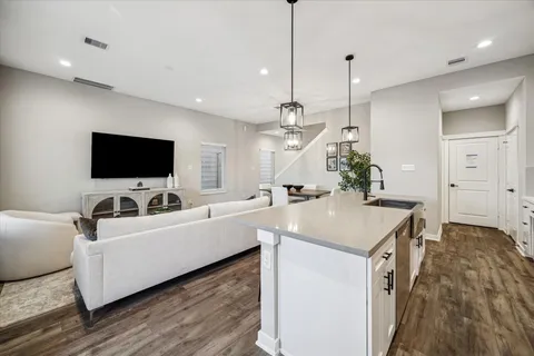 $304,700 | 11319 Stonework Grove Lane, Houston, TX 77076