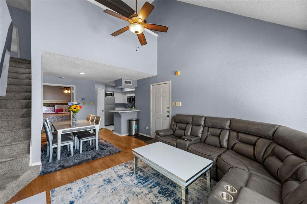 9815 Walnut Street, Unit 204 Dallas, TX 75243 - Photo 5 of 28