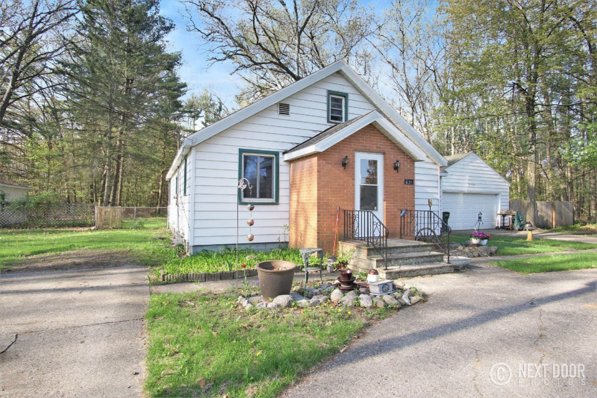 631 West River Road Muskegon, MI 49445 - Photo 3 of 37 DSC09718_preview