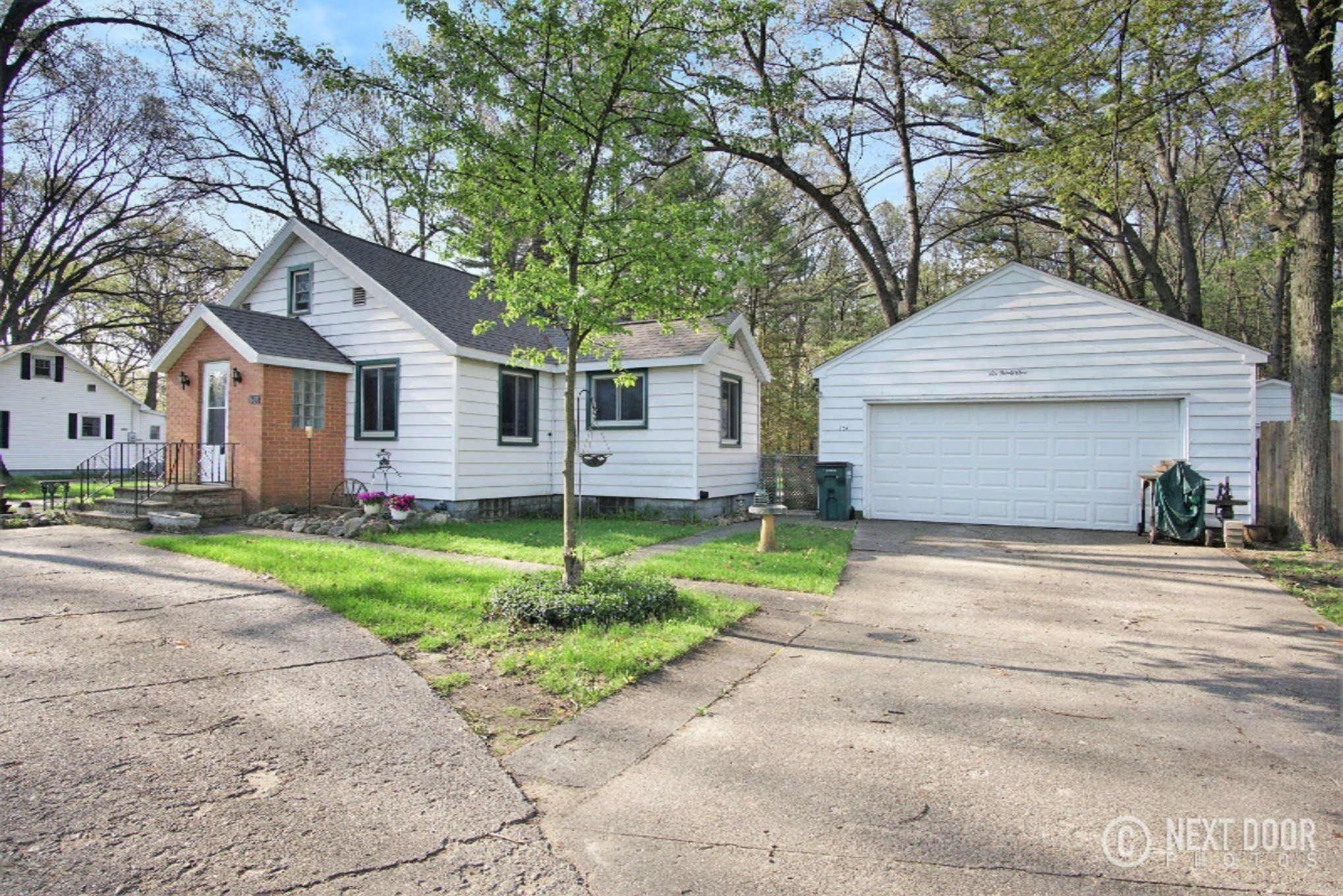 631 West River Road Muskegon, MI 49445 - Photo 4 of 37 DSC09724_preview