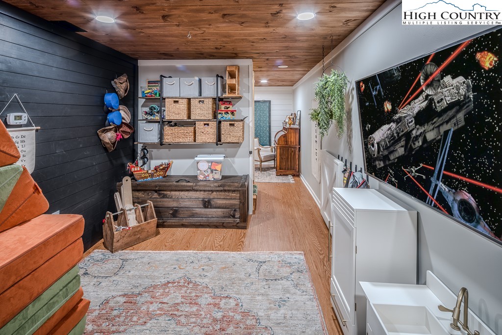 884 Queen Street Boone, NC 28607 - Photo 28 of 45