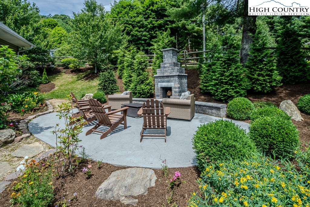 884 Queen Street Boone, NC 28607 - Photo 40 of 45