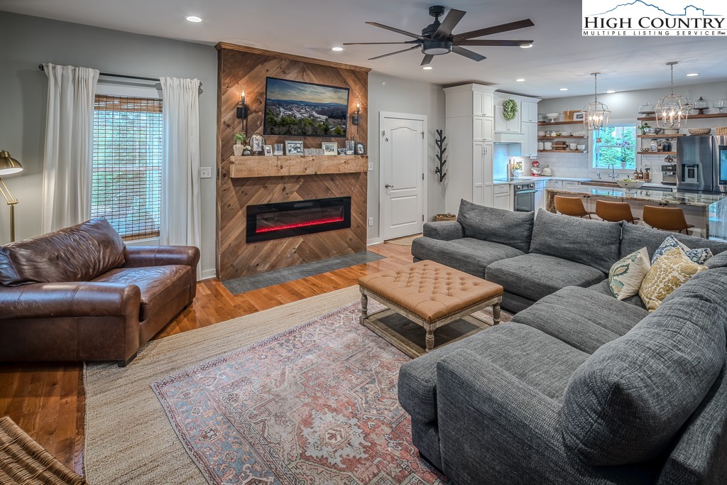 884 Queen Street Boone, NC 28607 - Photo 6 of 45