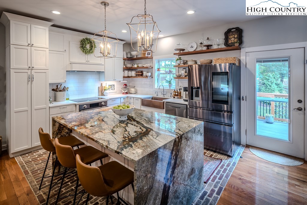 884 Queen Street Boone, NC 28607 - Photo 8 of 45