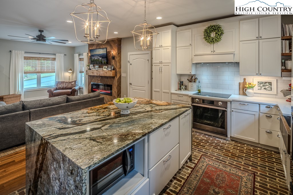 884 Queen Street Boone, NC 28607 - Photo 10 of 45