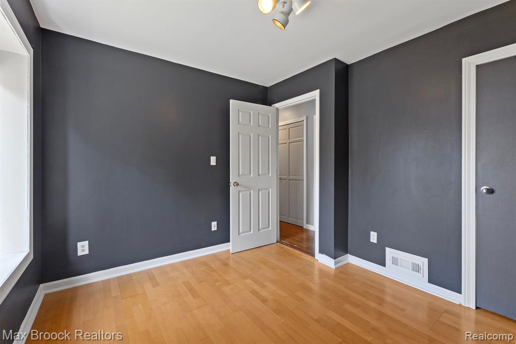 3707 Minton Road Lake Orion, MI 48359 - Photo 33 of 44 Gallery Image 33