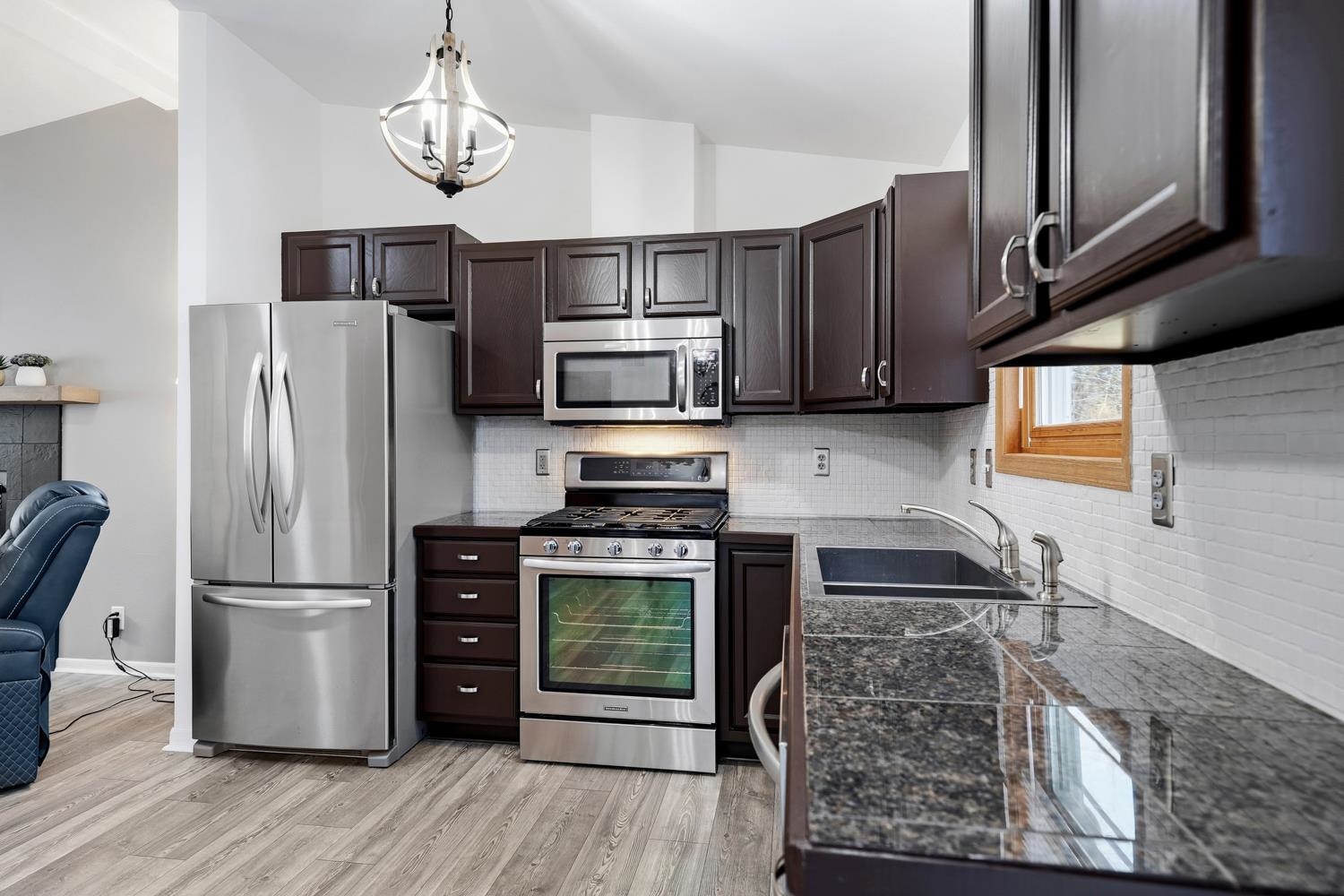 517 Prospect Circle Shawano, WI 54166 - Photo 9 of 35