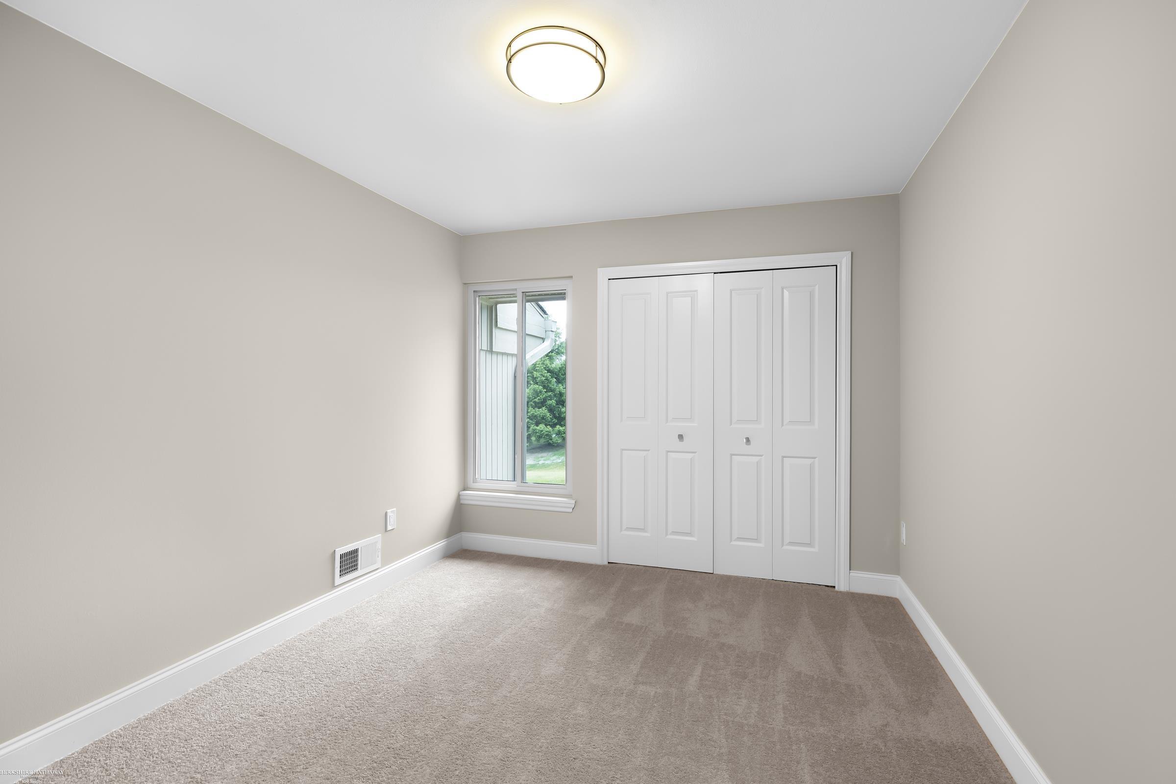809 Oak Brook Ridge Drive Rochester Hills, MI 48307 - Photo 20 of 28