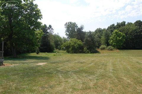 8321 North Clio Road Mount Morris, MI 48458 - Photo 3 of 10 20125934-2.JPG