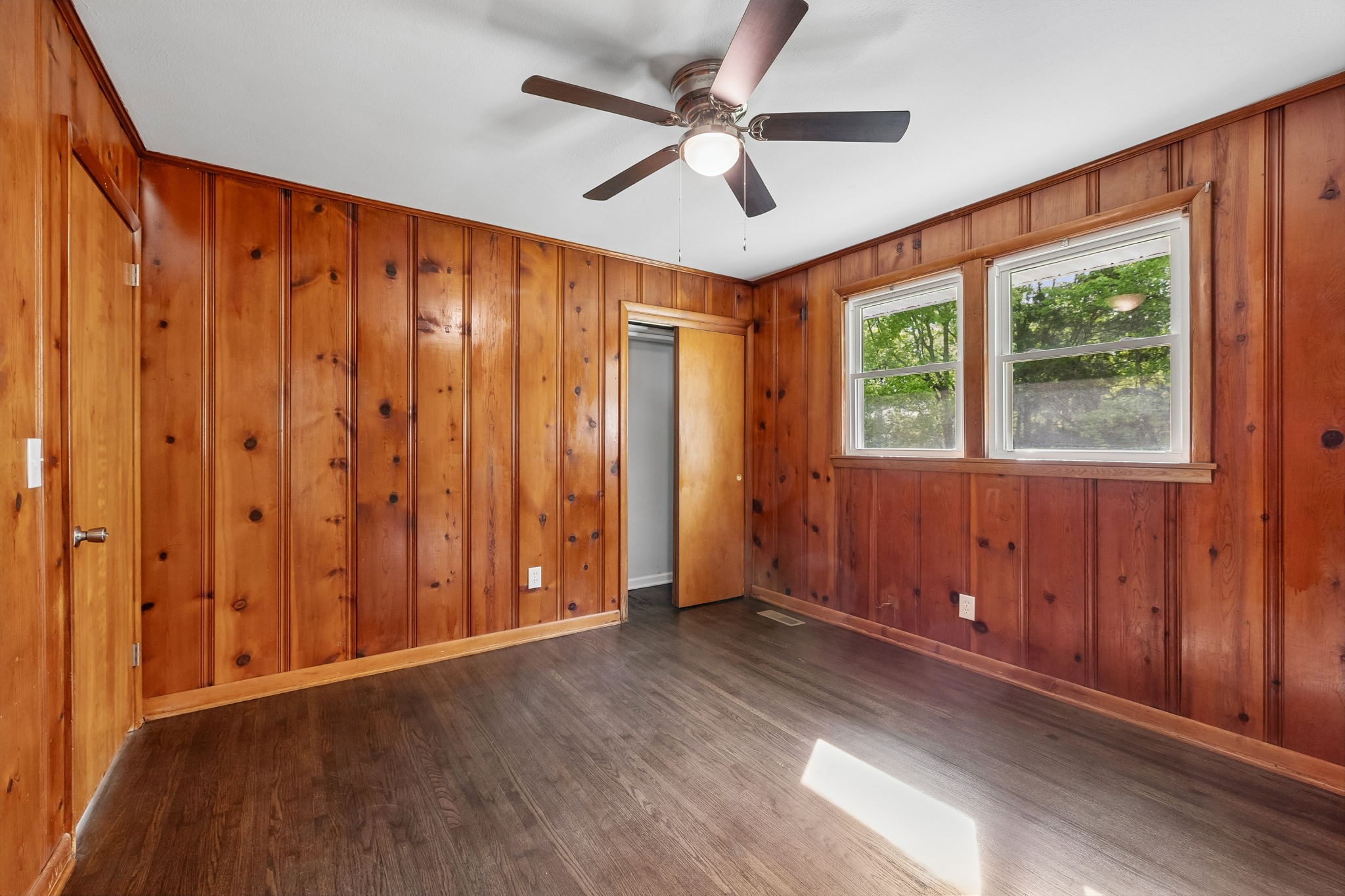 1003 Twin Creek Road Charlotte, TN 37036 - Photo 23 of 37 wooden floor in an empty room with a window