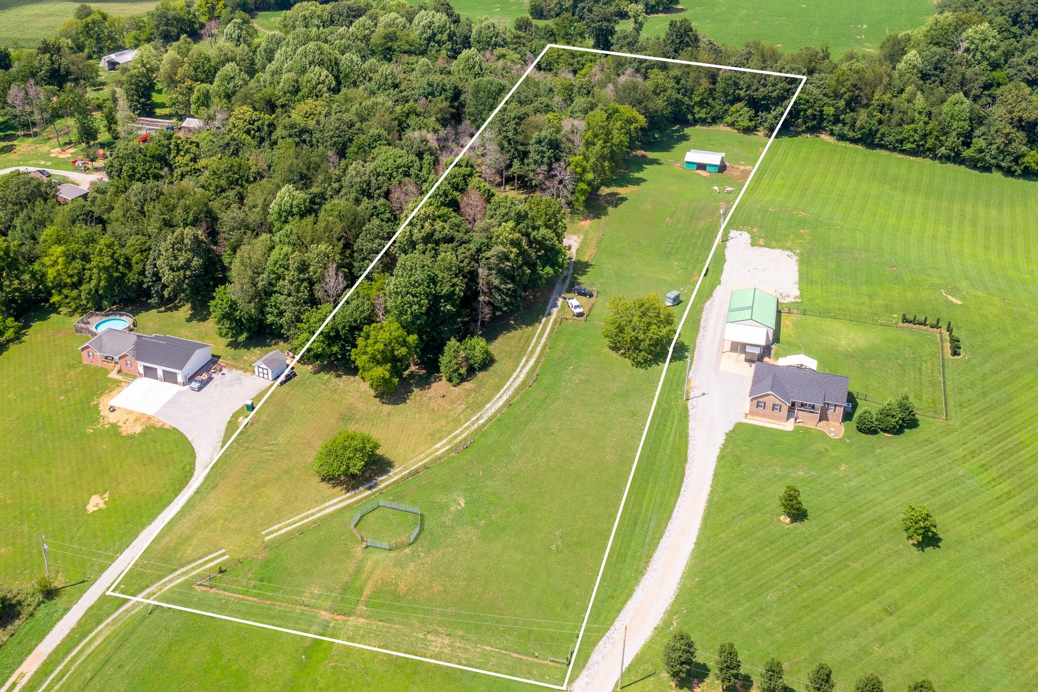 4985 Minnis Road Springfield, TN 37172 - Photo 24 of 58 a view of a tennis court