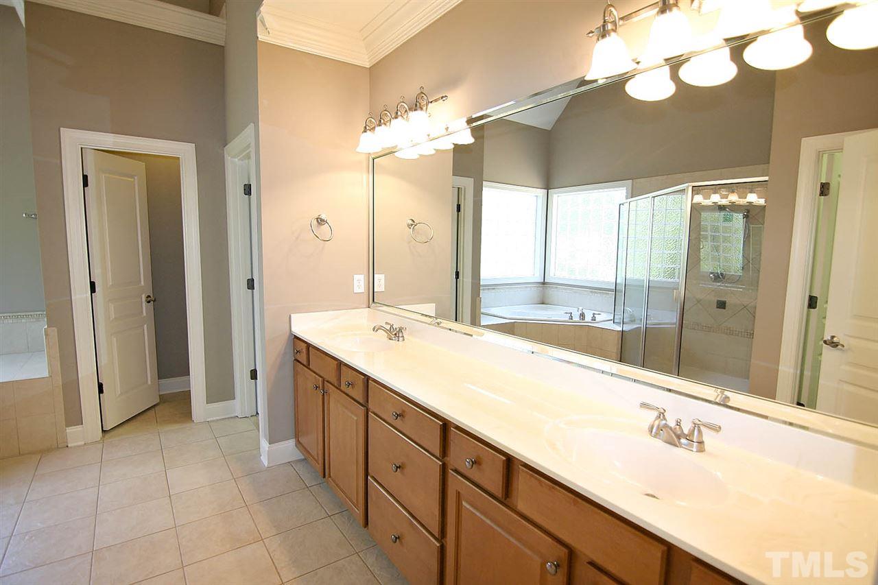 3208 Signature Lane Raleigh, NC 27606 - Photo 18 of 25 Gallery Image 18