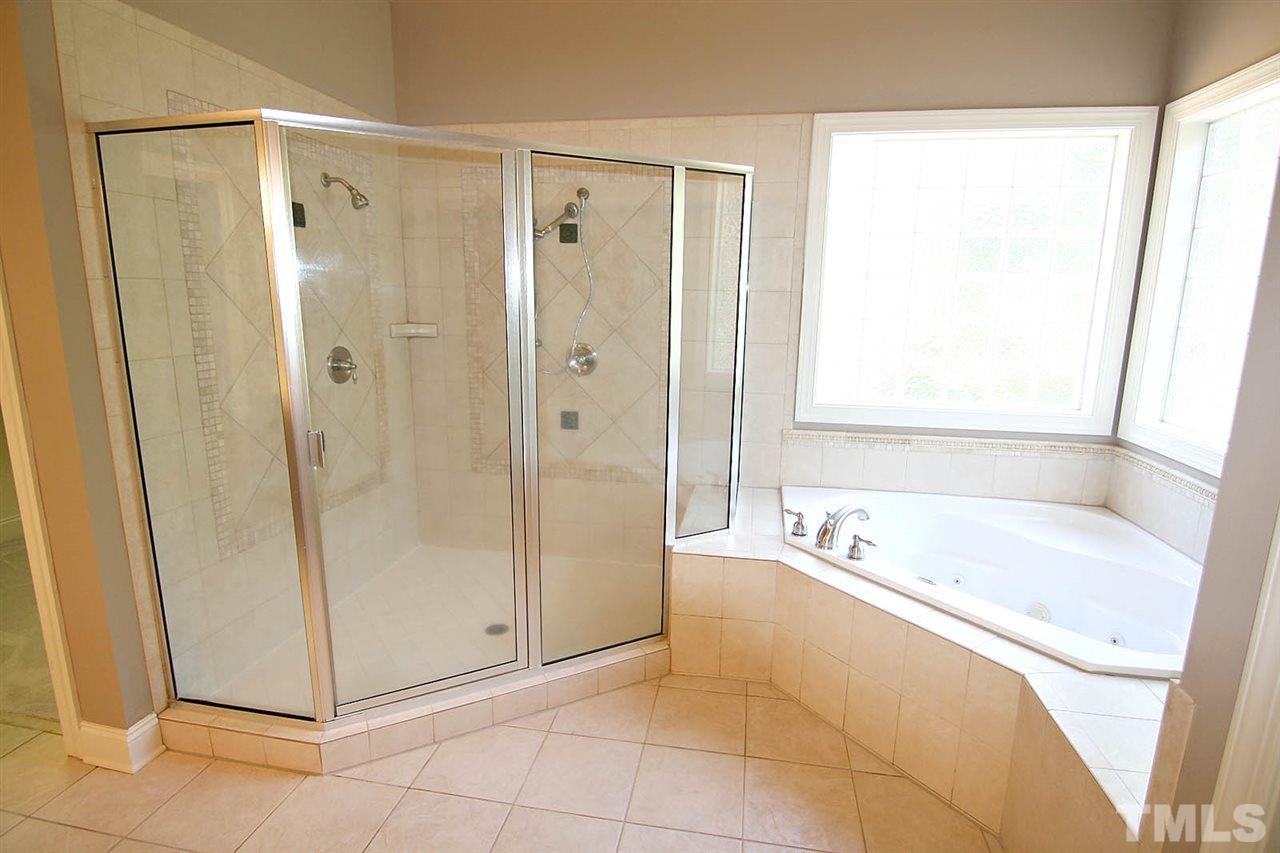 3208 Signature Lane Raleigh, NC 27606 - Photo 19 of 25 Gallery Image 19