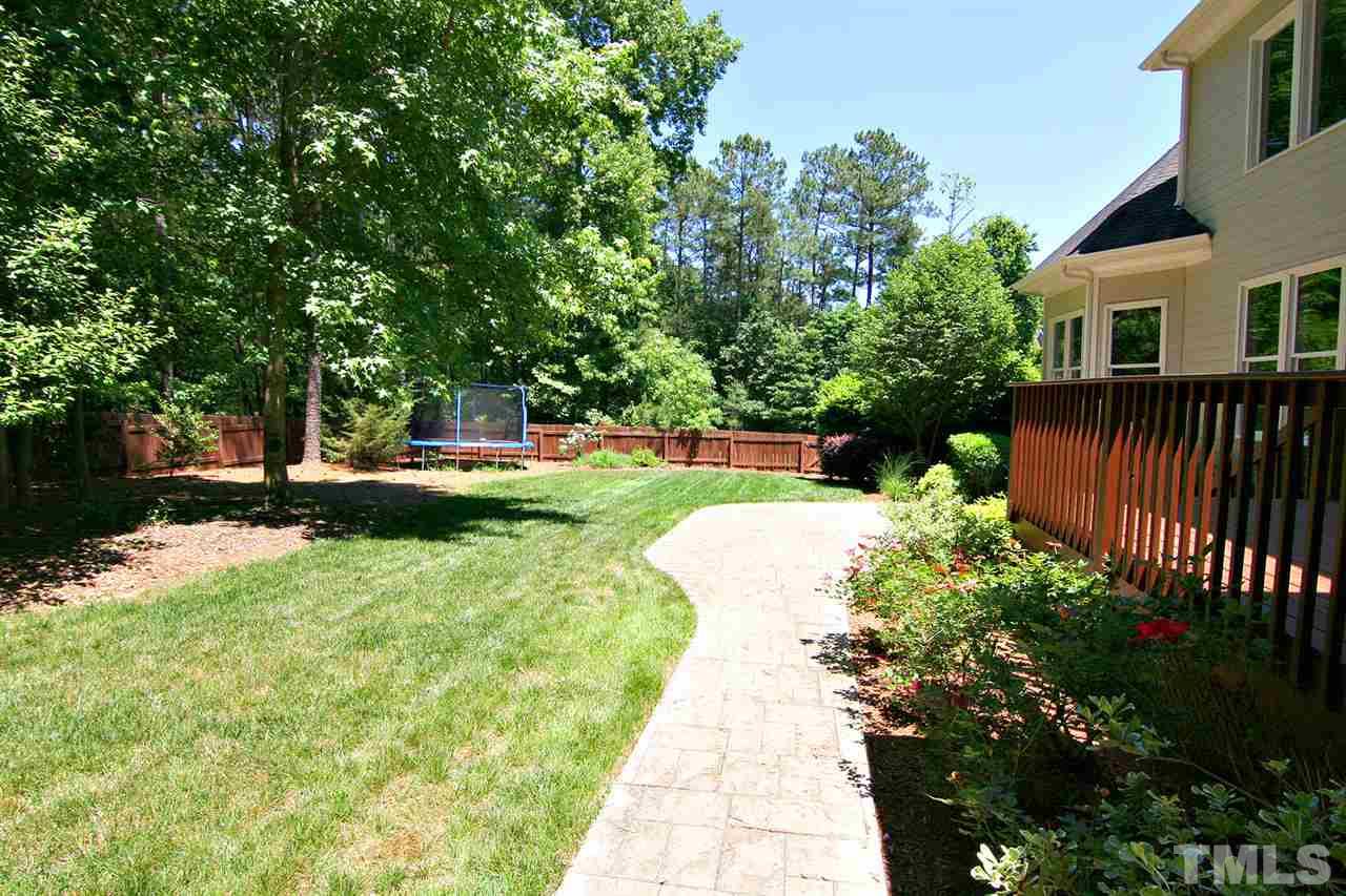 3208 Signature Lane Raleigh, NC 27606 - Photo 6 of 25 Gallery Image 6