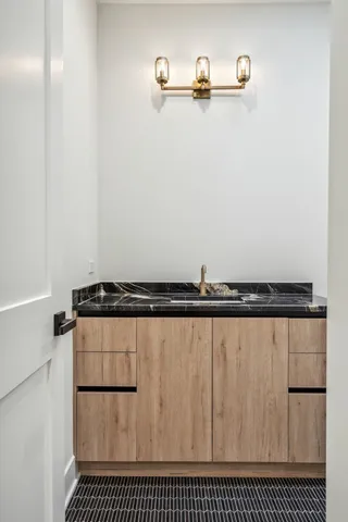 $12,000 | 232 South Green Street, Unit 4S, Chicago, IL 60607
