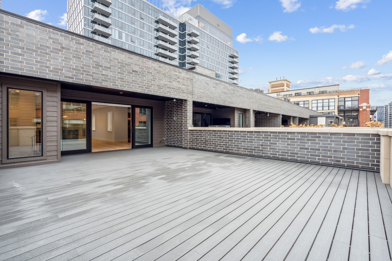 232 South Green Street, Unit 4S Chicago, IL 60607 - Photo 42 of 42 a view of a living room and wooden floor