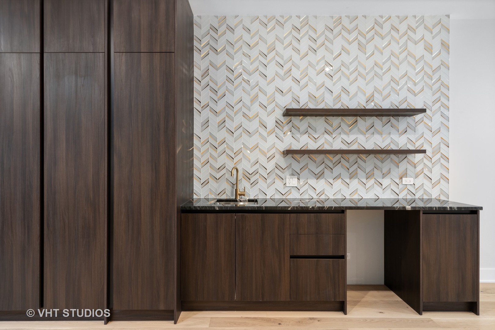 232 South Green Street, Unit 4S Chicago, IL 60607 - Photo 6 of 42 a view of storage