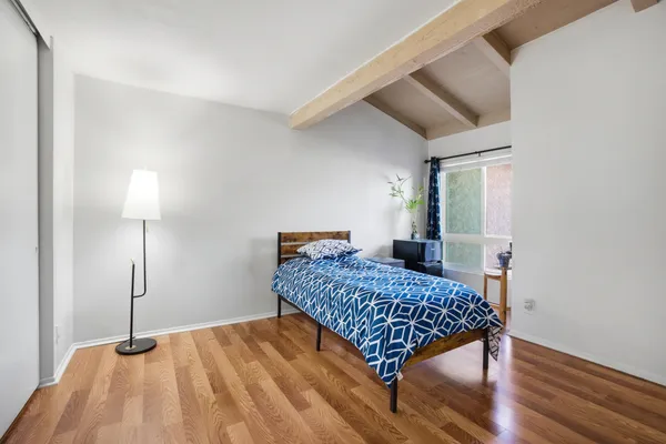 a view of a tennis court