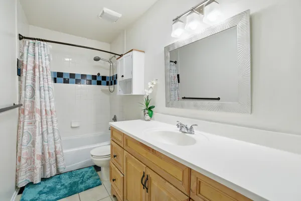 $445,000 | 1300 Saratoga Avenue, Unit 1905, Ventura, CA 93003