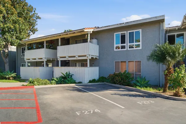 $445,000 | 1300 Saratoga Avenue, Unit 1905, Ventura, CA 93003
