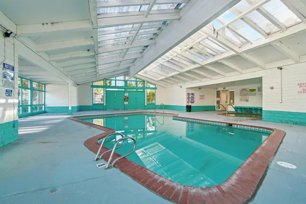 $445,000 | 1300 Saratoga Avenue, Unit 1905, Ventura, CA 93003