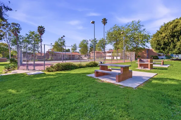 $445,000 | 1300 Saratoga Avenue, Unit 1905, Ventura, CA 93003