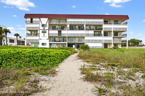 $2,500 | 383 North Atlantic Avenue, Unit 105, Cocoa Beach, FL 32931