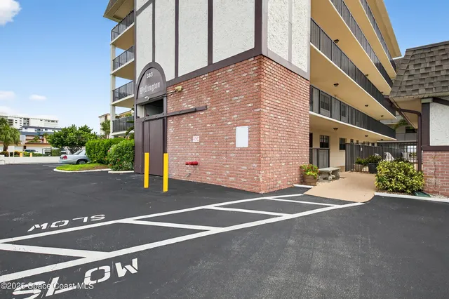 $2,500 | 383 North Atlantic Avenue, Unit 105, Cocoa Beach, FL 32931
