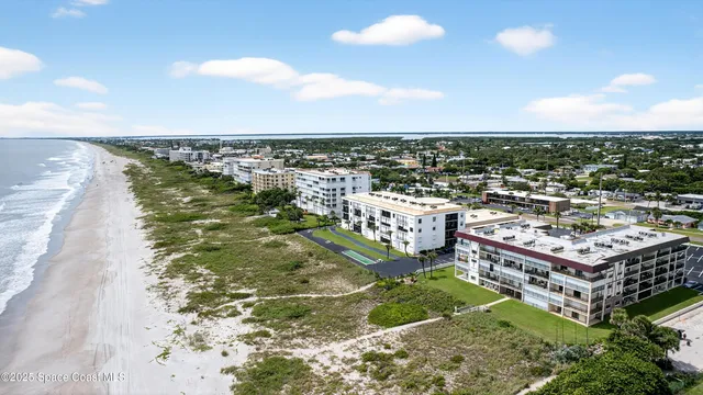 $2,500 | 383 North Atlantic Avenue, Unit 105, Cocoa Beach, FL 32931