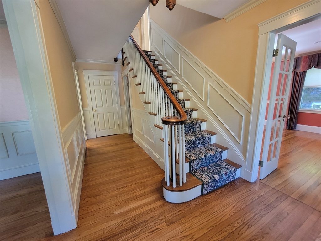 18 Tappan Road Wellesley, MA 02482 - Photo 9 of 28