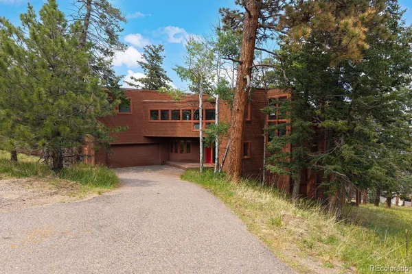 $1,049,000 | 23595 Currant Drive, Golden, CO 80401