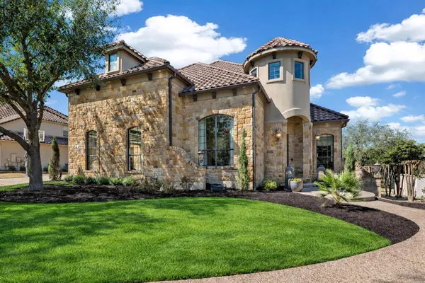 $1,700,000 | 2104 University Club Drive, Austin, TX 78732