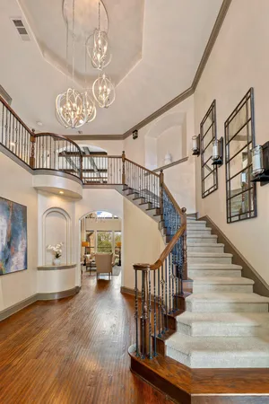 $1,700,000 | 2104 University Club Drive, Austin, TX 78732