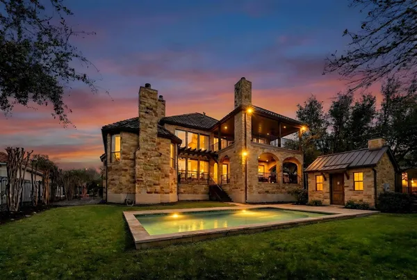 $1,700,000 | 2104 University Club Drive, Austin, TX 78732