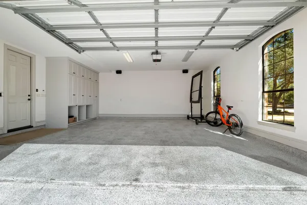 $1,700,000 | 2104 University Club Drive, Austin, TX 78732