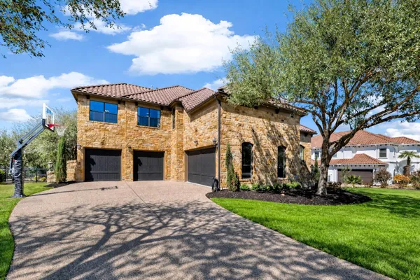 $1,700,000 | 2104 University Club Drive, Austin, TX 78732
