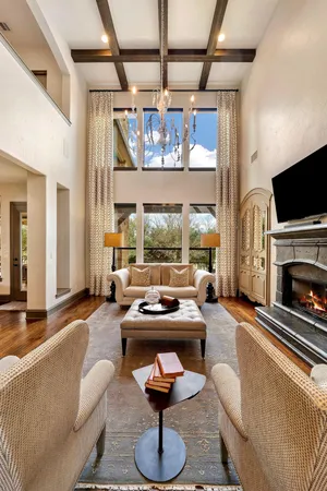 $1,700,000 | 2104 University Club Drive, Austin, TX 78732