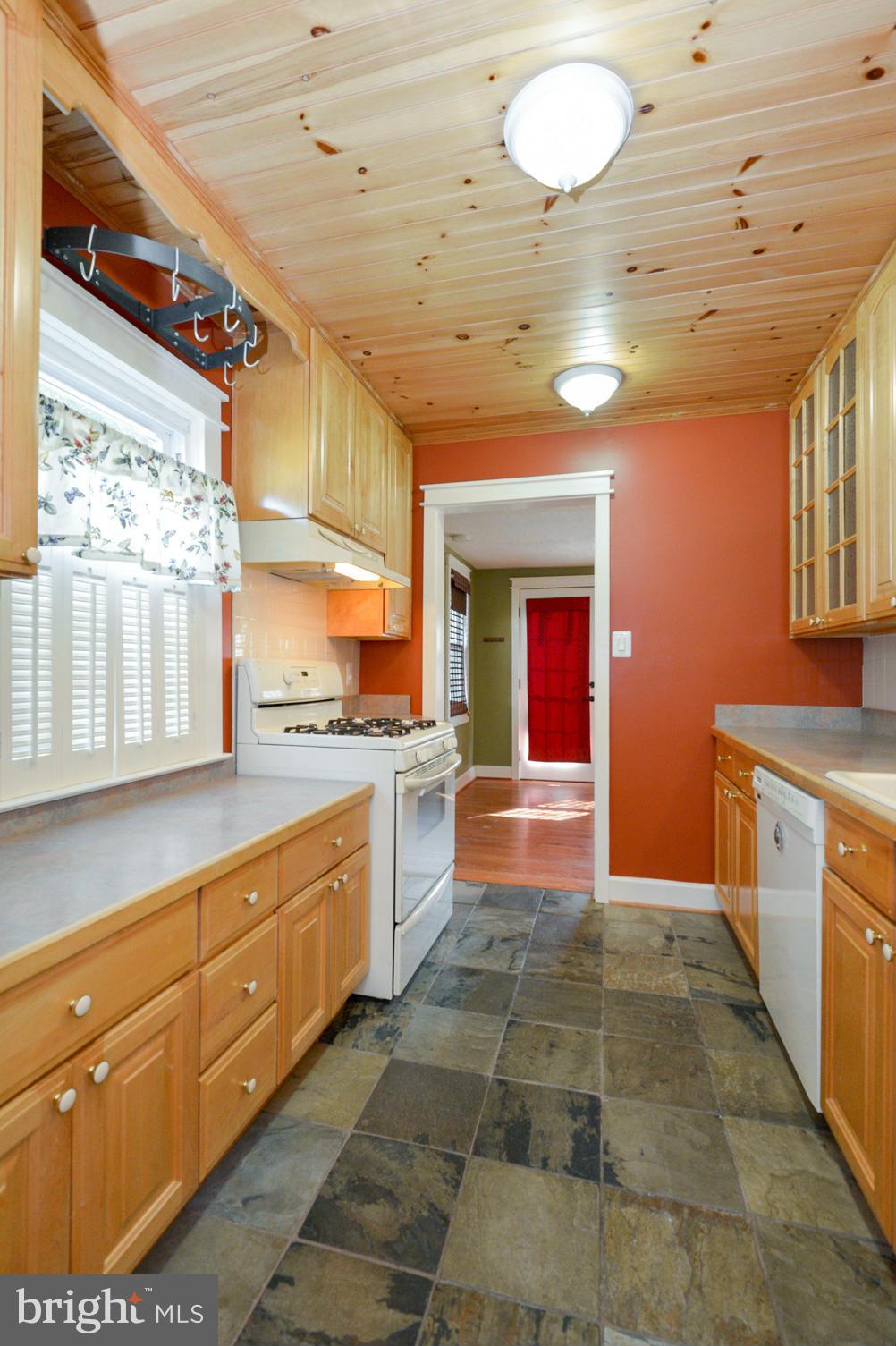 1607 Midland Road Edgewater, MD 21037 - Photo 8 of 28 Kitchen