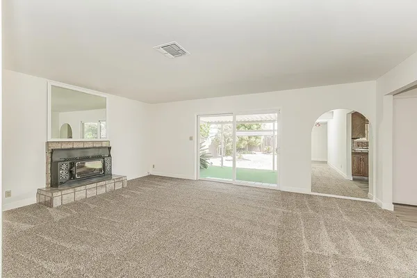 $359,000 | 862 North Bates Avenue, Dinuba, CA 93618