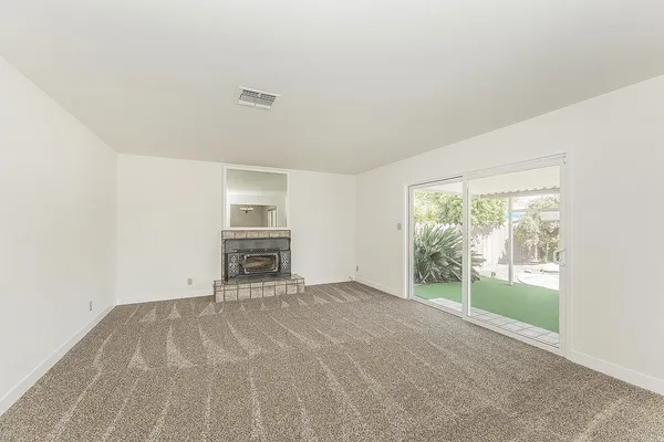 $359,000 | 862 North Bates Avenue, Dinuba, CA 93618