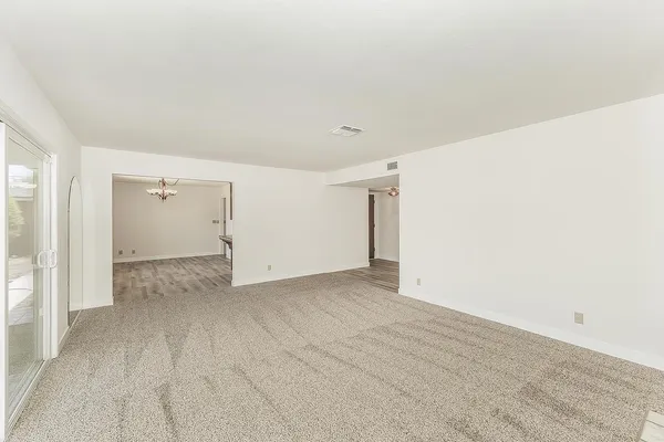$359,000 | 862 North Bates Avenue, Dinuba, CA 93618