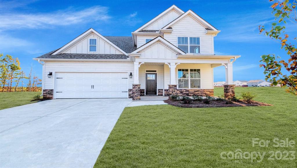 139 Fox Cove Road Hendersonville, NC 28792 - Photo 1 of 36 Gallery Image 1