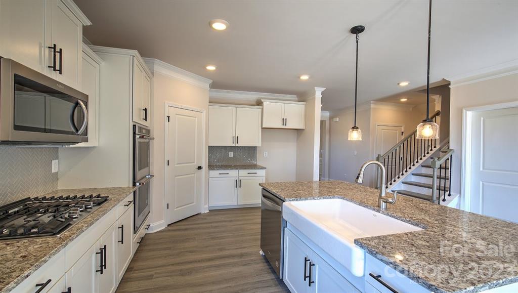 139 Fox Cove Road Hendersonville, NC 28792 - Photo 10 of 36 Gallery Image 10