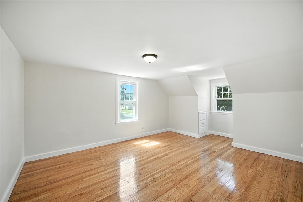 17 Marquette Street Springfield, MA 01104 - Photo 20 of 26 Gallery Image 20