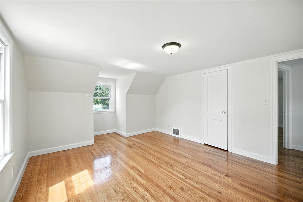 17 Marquette Street Springfield, MA 01104 - Photo 21 of 26 Gallery Image 21