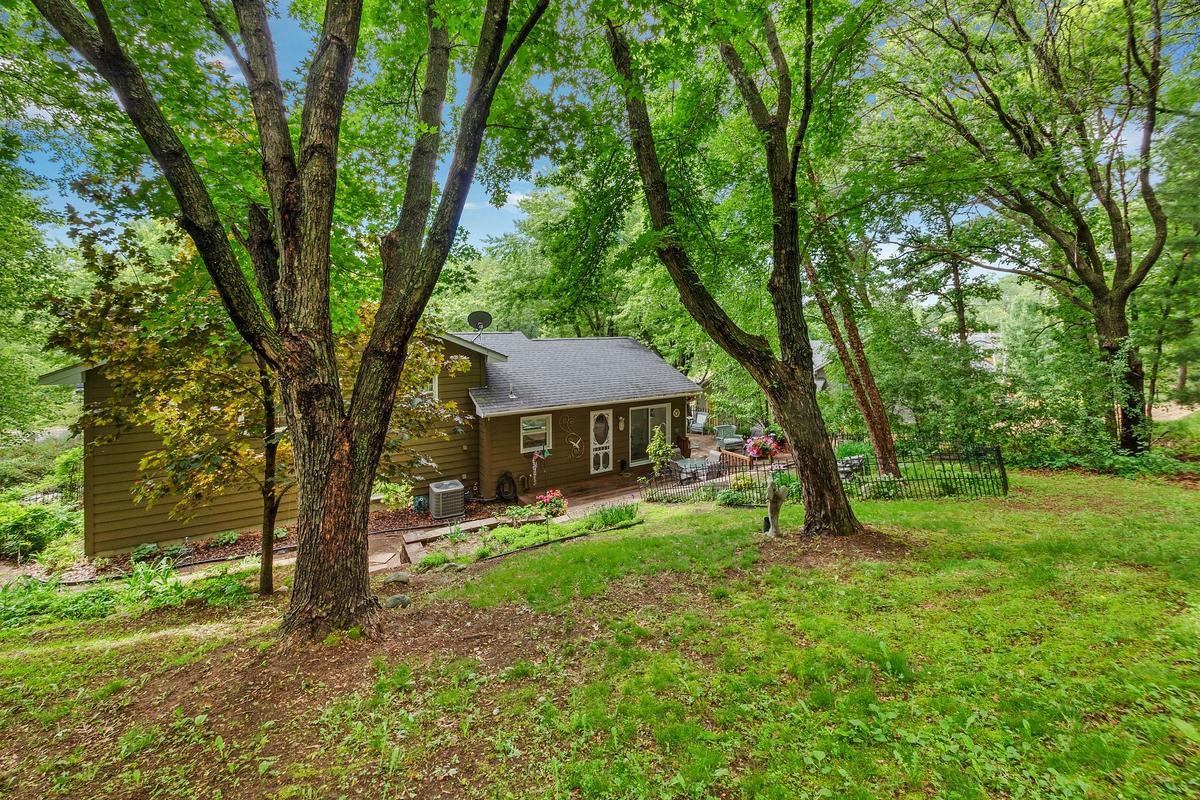 1113 Michaelson Street North Hudson, WI 54016 - Photo 7 of 30