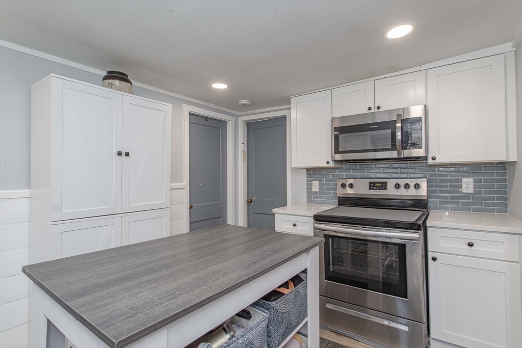 21 Bisbee Street Wareham, MA 02576 - Photo 5 of 38
