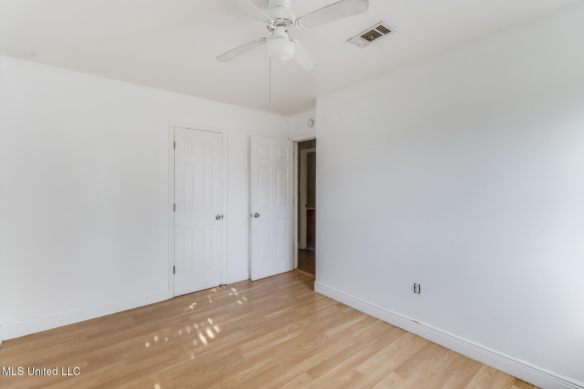 106 Graham Street Gulfport, MS 39503 - Photo 10 of 16 Photo Nov 17 2025, 10 24 27 AM (2)